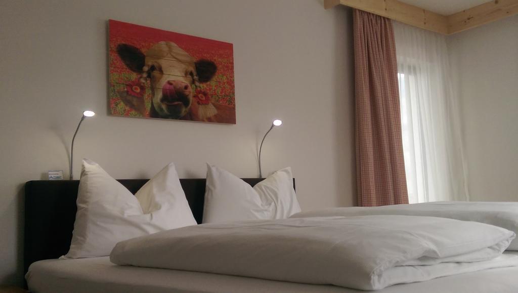 Gaestehaus Zum Steirischen Kuss Aich  Oda fotoğraf